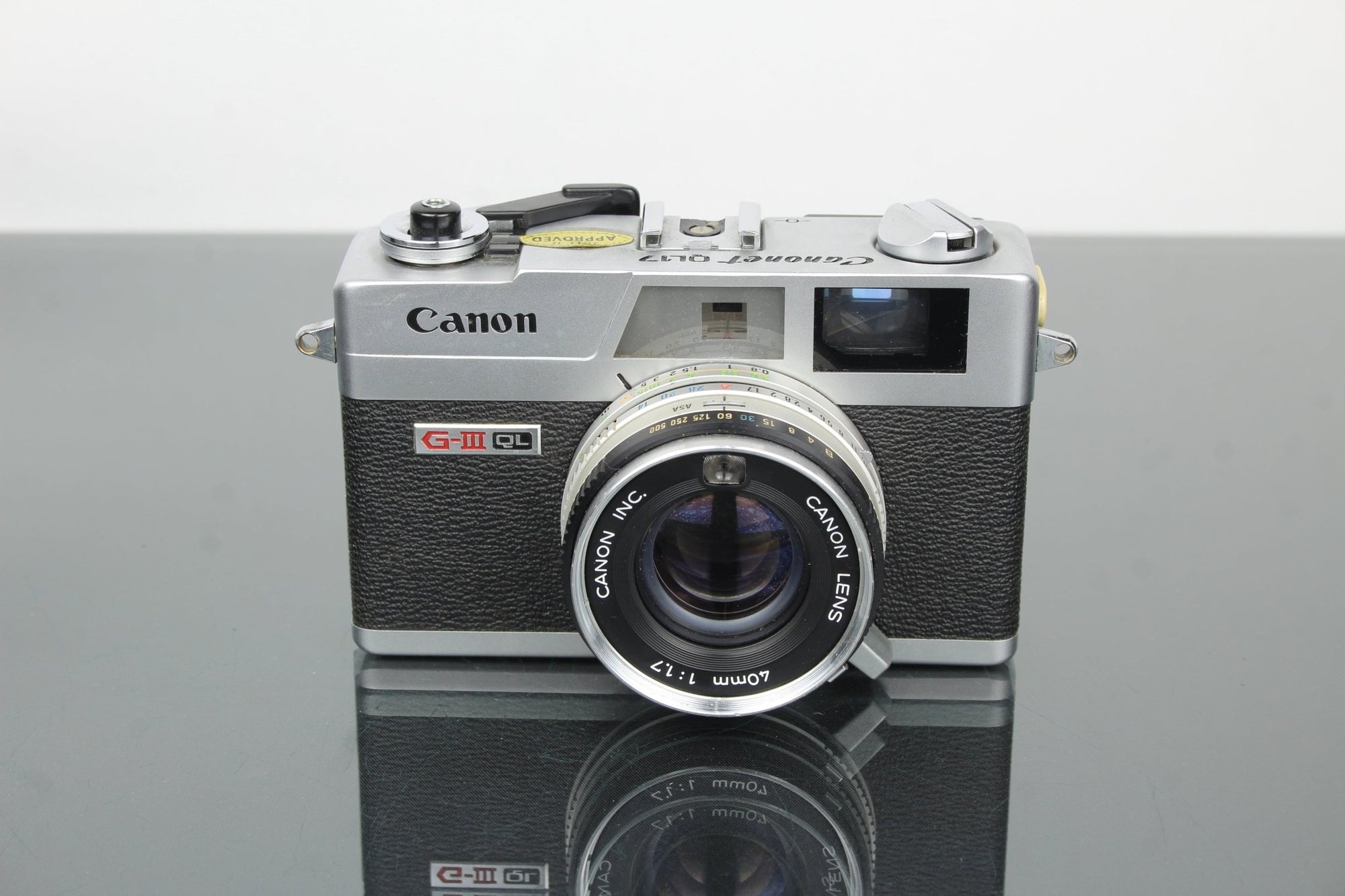 Canon Canonet QL17 GIII - Dutch|Thrift