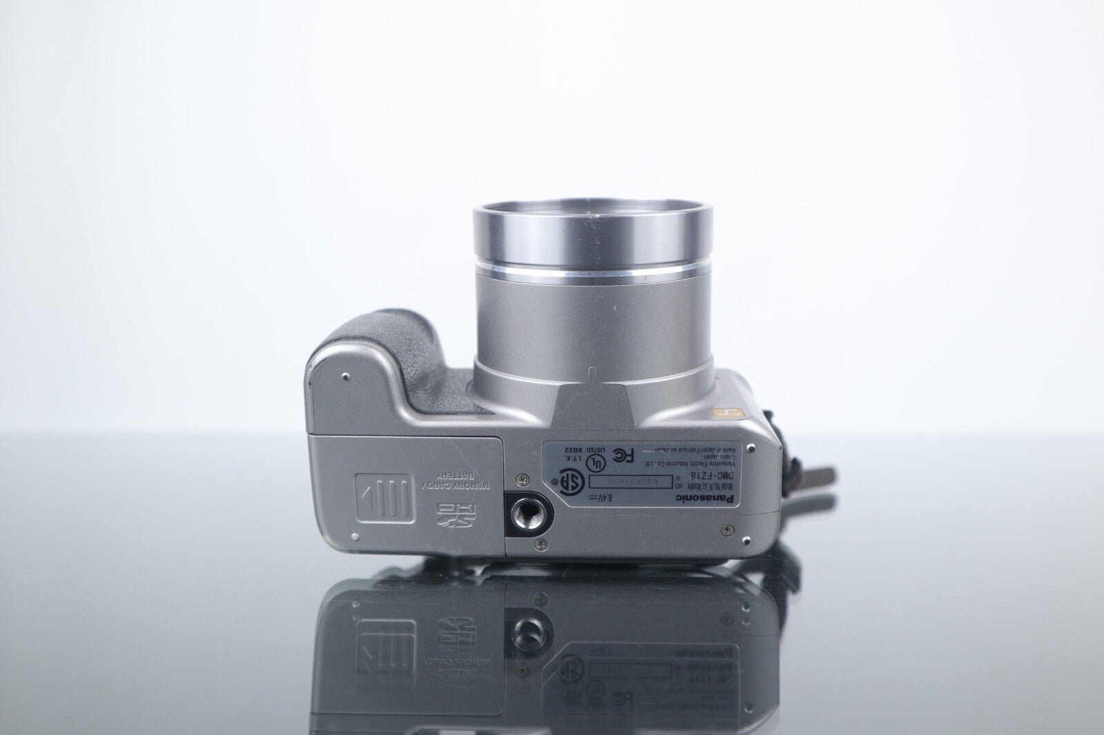 ๐ท Panasonic Lumix DMC - FZ8 | Digital Bridge Camera | 7.2MP | Silver - Dutch|Thrift