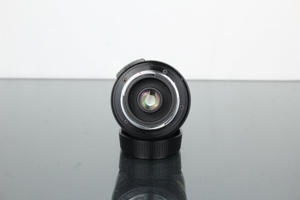 Chinon 1:2.8 28mm - Olympus OM - Dutch|Thrift