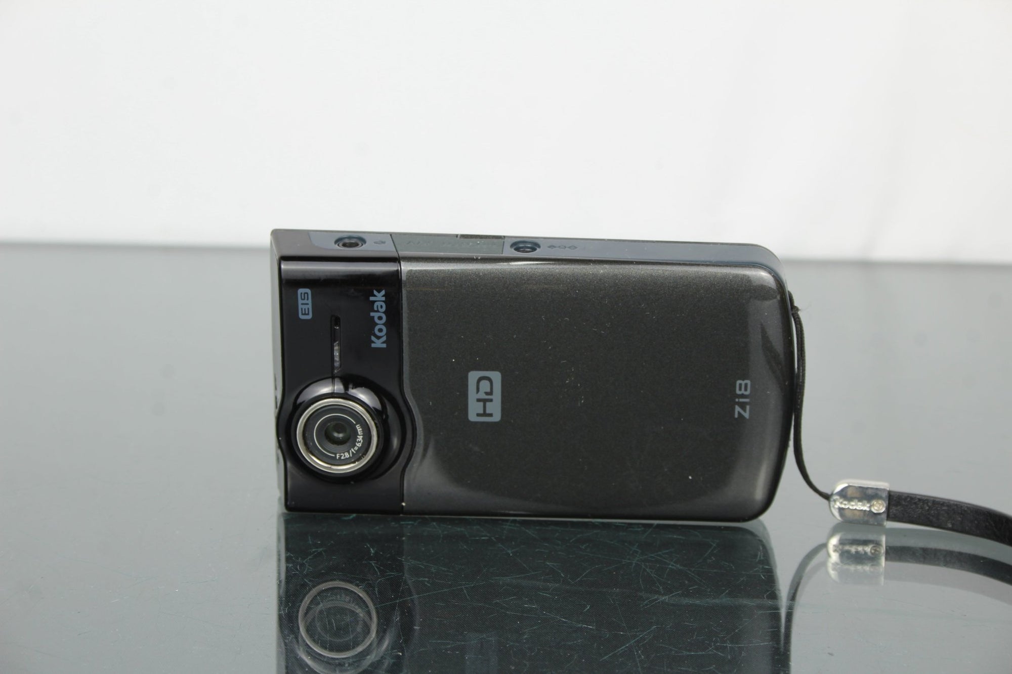 Kodak Zi8 - Dutch|Thrift