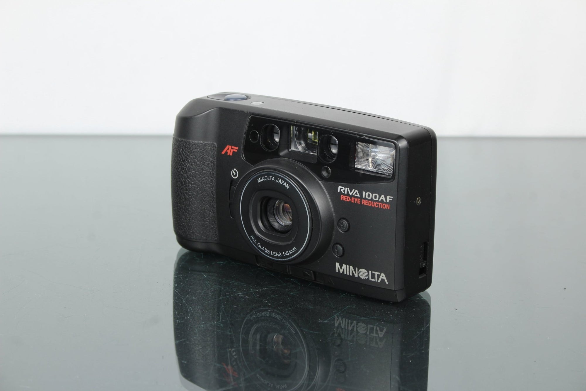 Minolta Riva 1000 AF - Dutch|Thrift