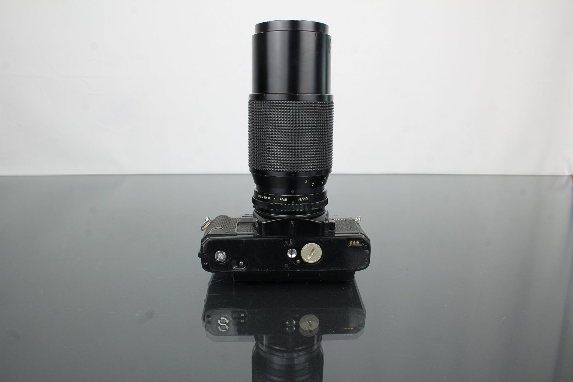 Minolta X - 700 + Vivitar 80 - 200MM 1:4.5 lens - Dutch|Thrift