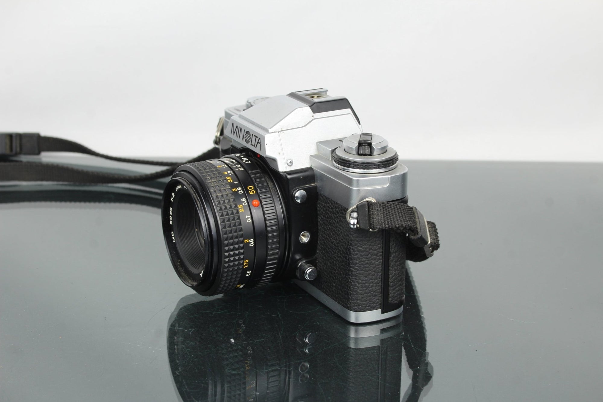 Minolta XG - M + Minolta MD 50mm 1:2 lens - Dutch|Thrift