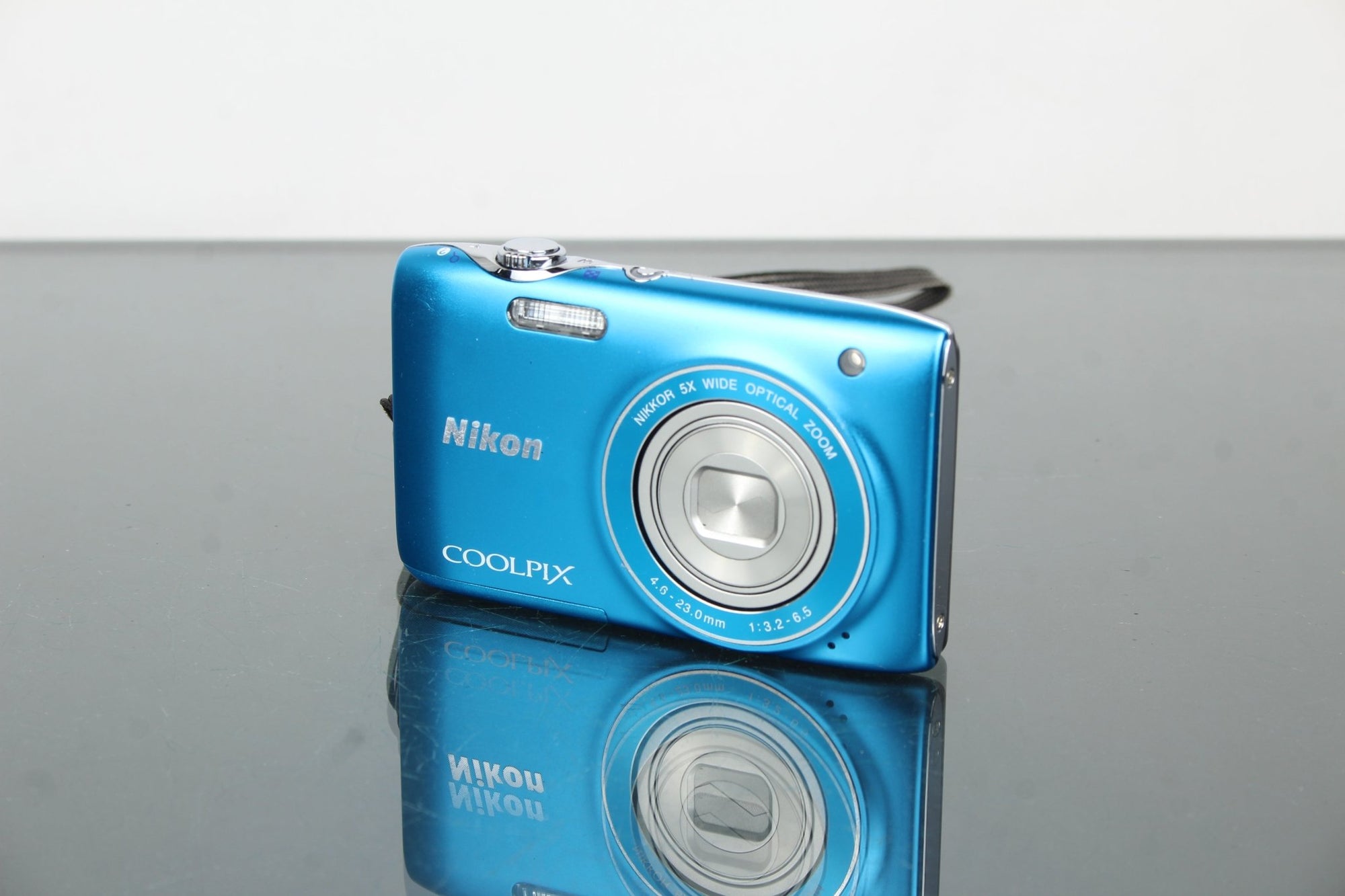 Nikon Coolpix S3100 - Dutch|Thrift