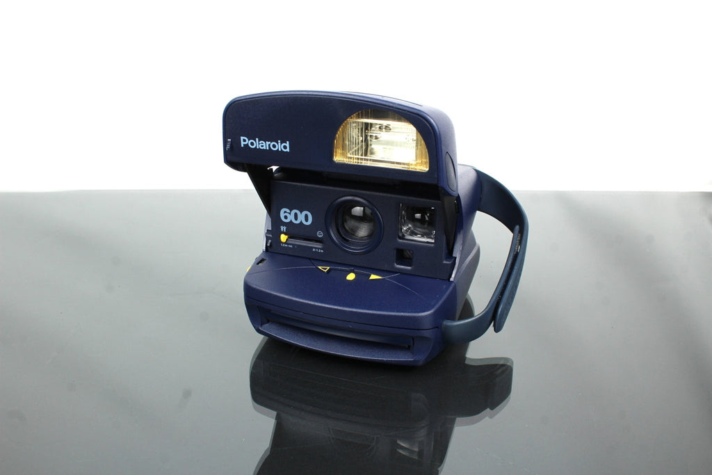Polaroid 600 - Dutch|Thrift