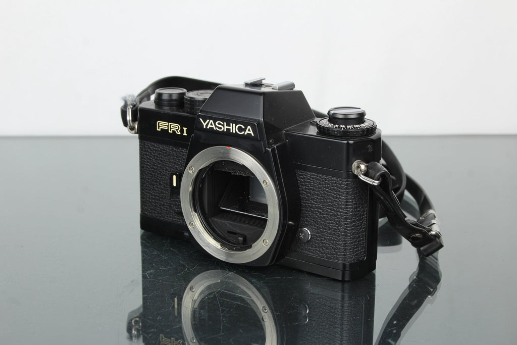 Yashica FR 1 - Dutch|Thrift
