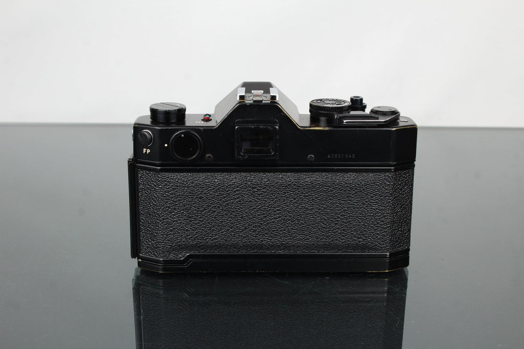 Yashica TL Electro X ITS + Oreston 1.8/50 - Dutch|Thrift